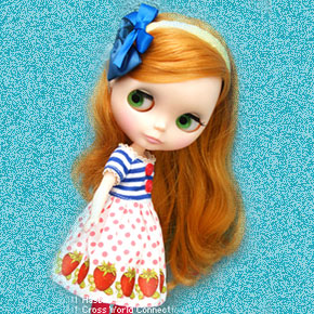 Strawberry 'n Creamy Cutie Blythe doll