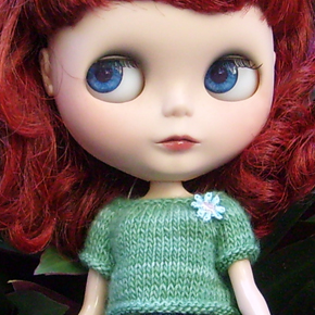 Knitted tops / sweaters for Blythe