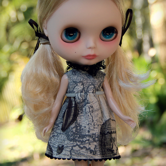 The Explorers Collection: Away dress for Blythe dolls